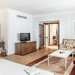 De 4*