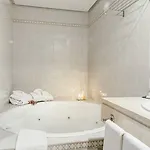 Hotel De 4*